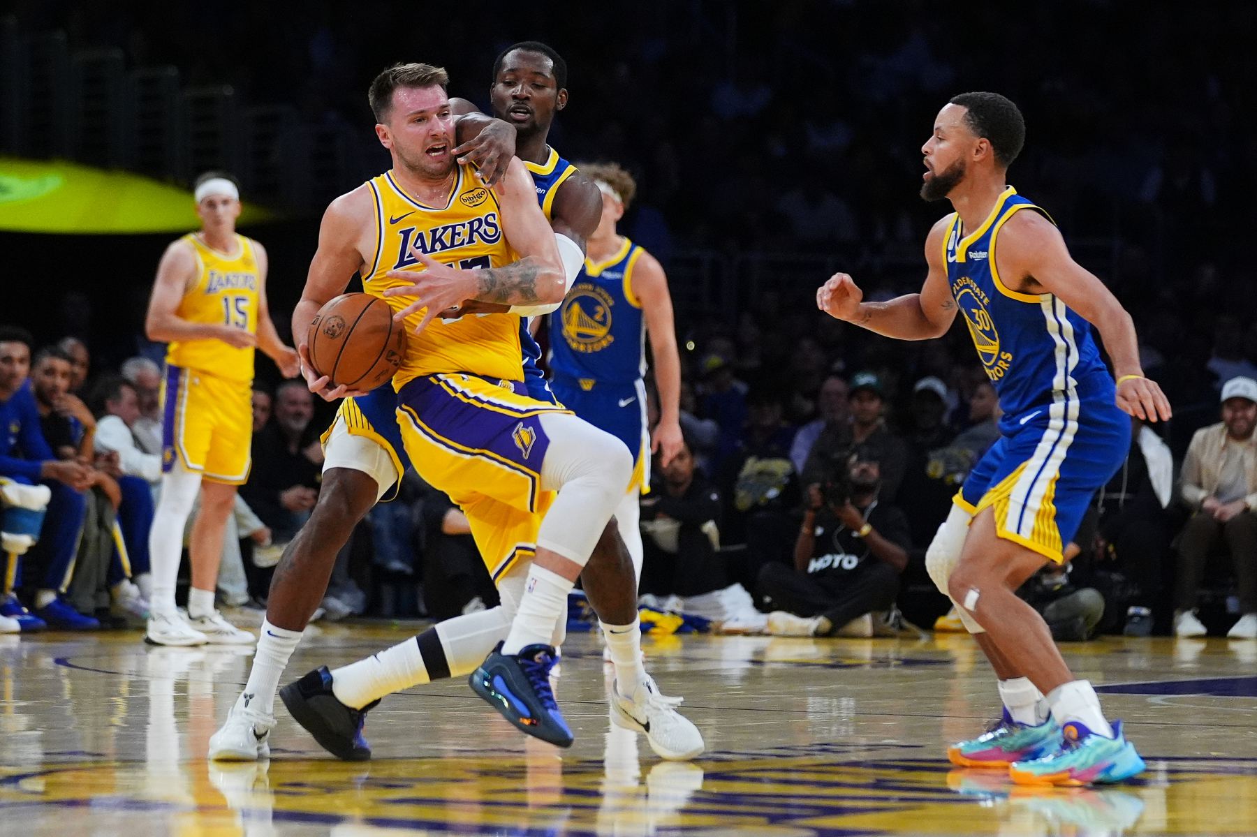 En exclusivité numéro un ! Pour la huitième fois de sa carrière, Doncic a marqué au moins 45 points, 10 rebonds et 5 tirs à trois points en un seul match.