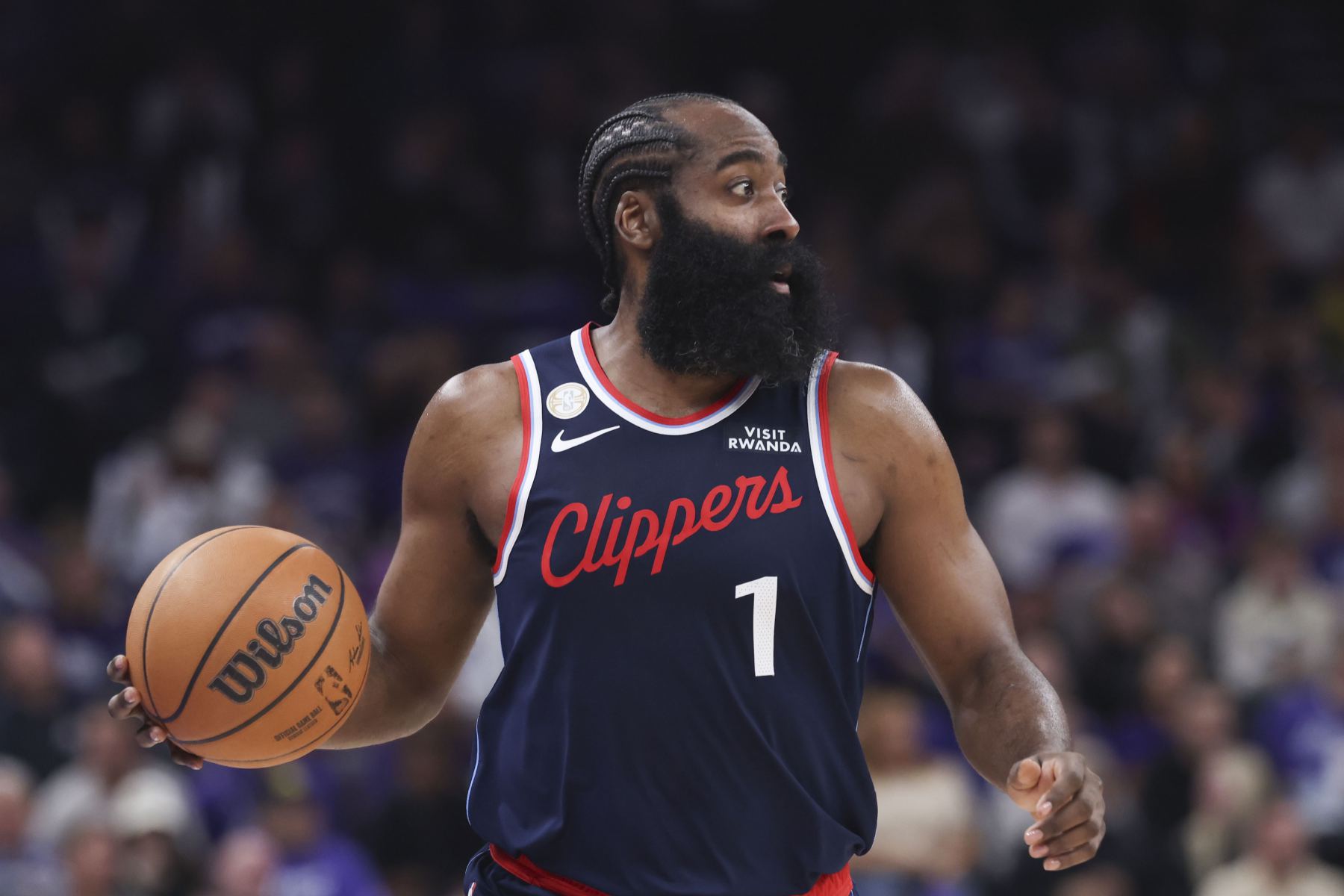 Revenez au Rocket Boarding! Harden a marqué 4 tirs à trois points au premier quart, marquant 17 points et récupérant 4 rebonds.