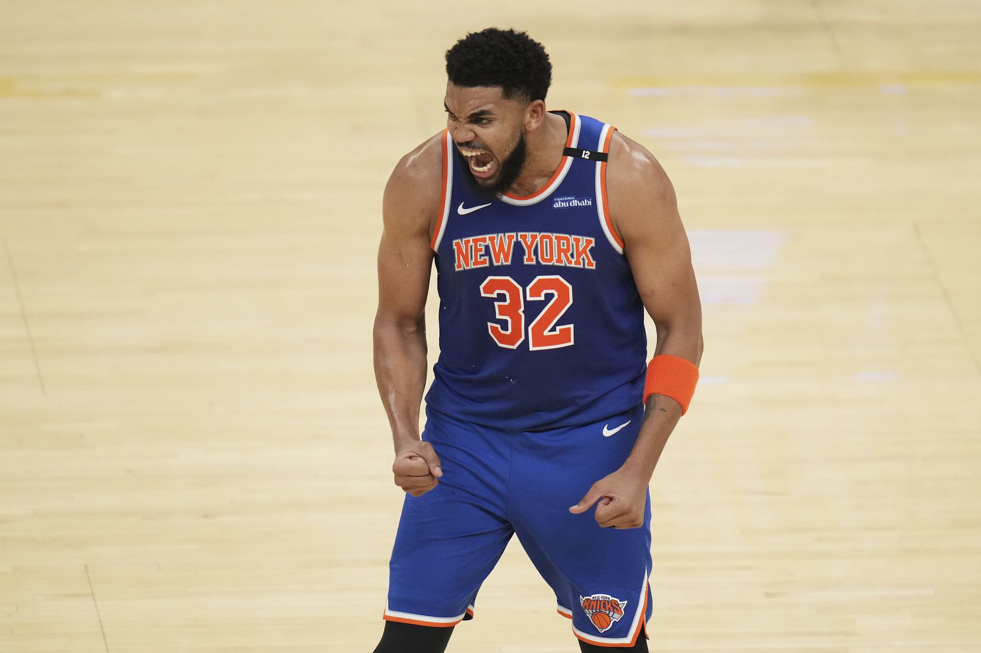 Portez l'équipe ! Towns a réalisé 7 tirs sur 10 au premier quart, marquant 18 points, 1 rebond et 1 passe décisive.