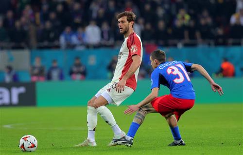 FCSB contre Lyon