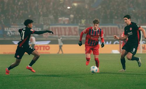 Heidenheim contre Eintracht Francfort