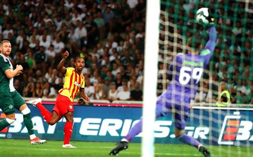 Score historique Panathinaïkos vs RC Lens