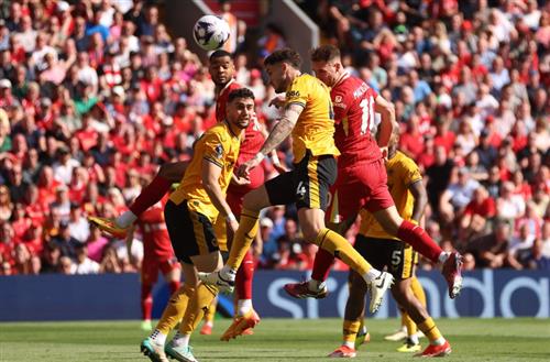 Liverpool contre les loups