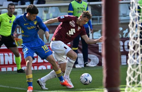 Turin contre Frosinone