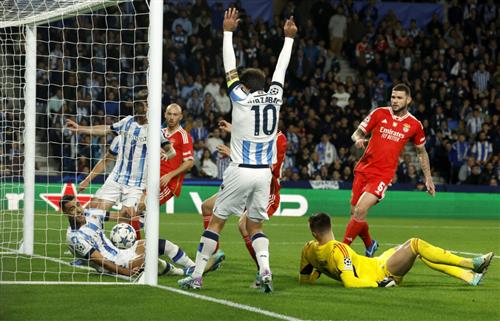 Real Sociedad contre Benfica