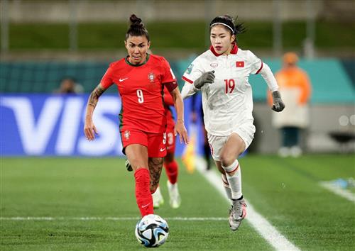 Équipe du Portugal de football féminin contre Équipe du Vietnam de football féminin