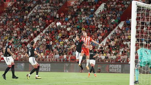 Robuste contre Almeria