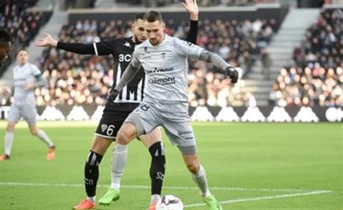 Clermont contre Angers