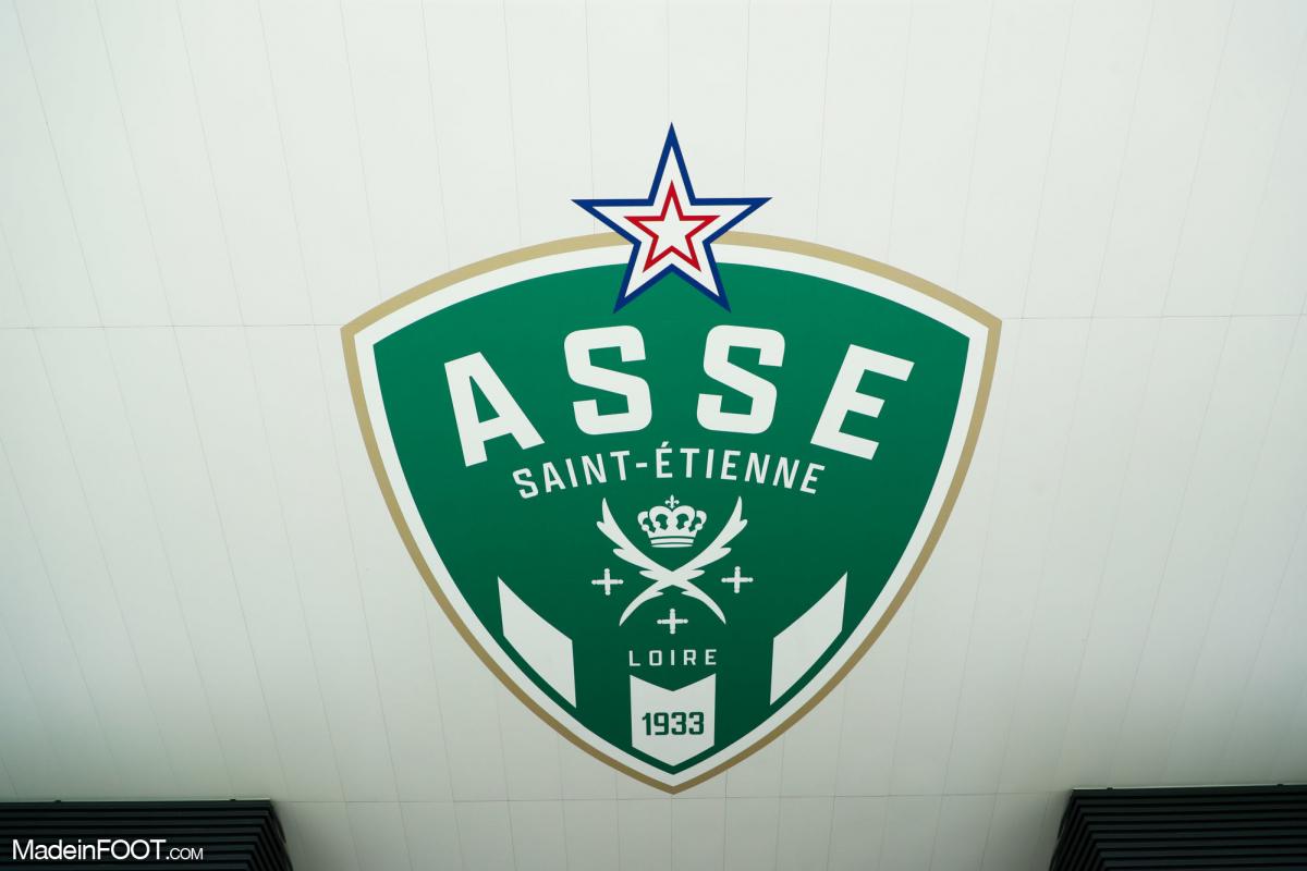 🚨En raison d'une visibilité extrêmement faible due à un épais brouillard, le match entre Saint-Etienne et Quentiny a été interrompu