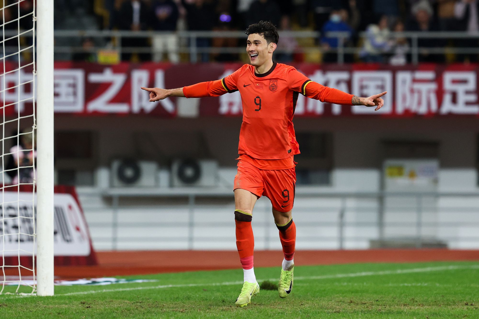 Classement de la Panda Cup : 4 équipes sont à égalité avec 3 points, et l'équipe chinoise est temporairement classée première en raison de son avantage de différence de buts.