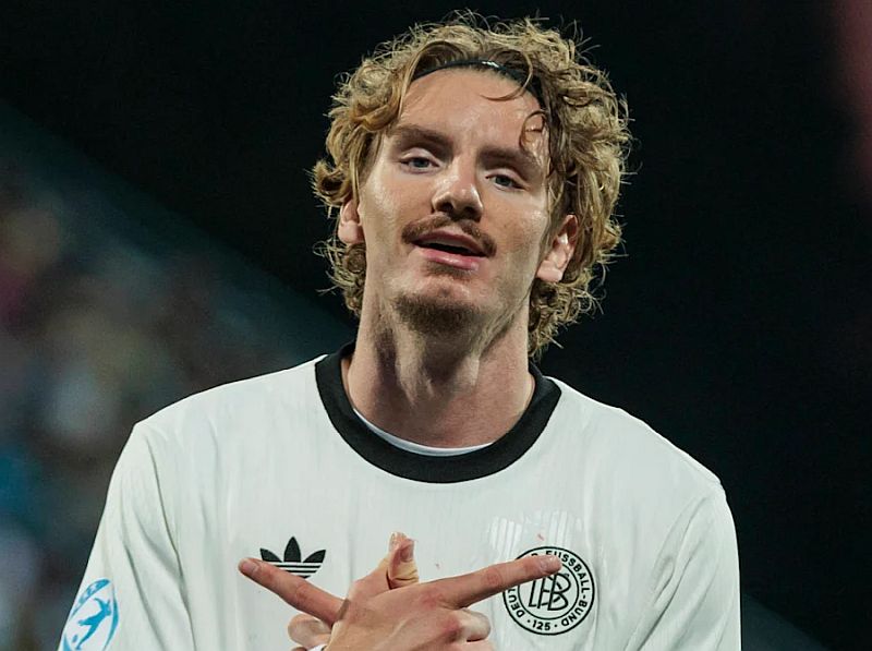 Walter Mader a marqué 3 buts lors des deux derniers matchs de l'équipe nationale, marquant à lui seul tous les buts de l'équipe allemande